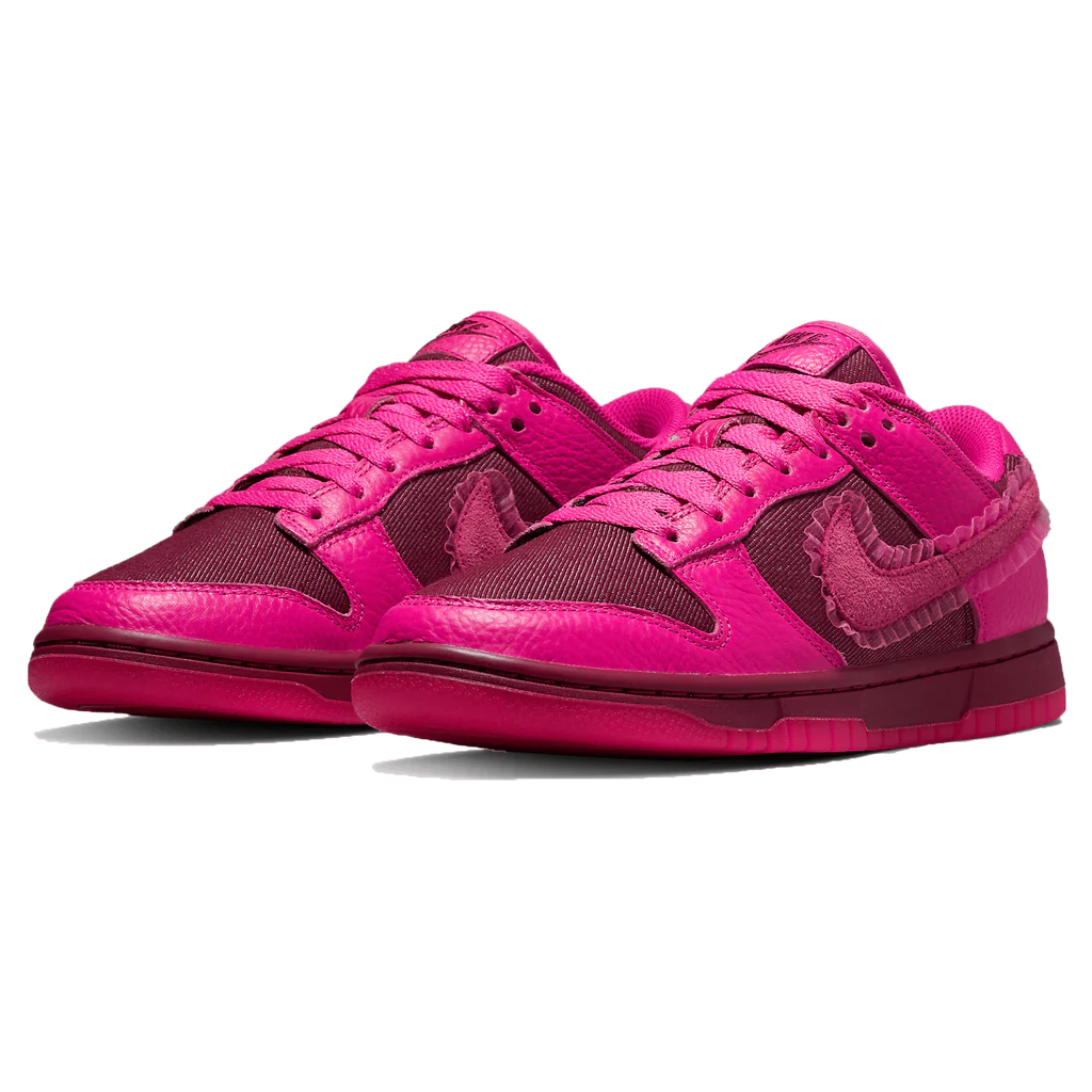 Nike Wmns Dunk Low 'Valentine's Day'